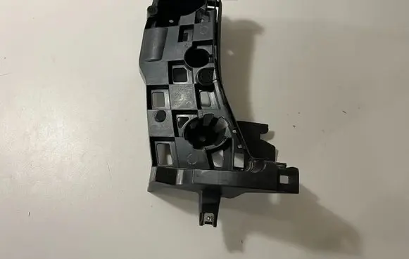 BMW X7 G07 Rear bumper mounting bracket 7420665
