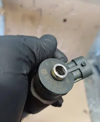 Ford Ranger Fuel injector 0445110250 15F0E240A0