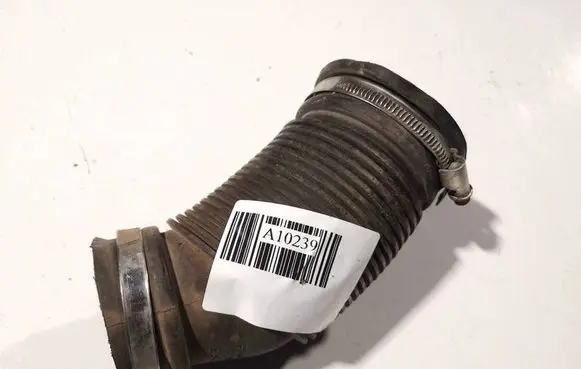 Opel Zafira B Air intake hose/pipe 55355563 329788454