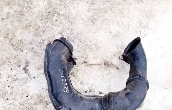 Air intake hose/pipe