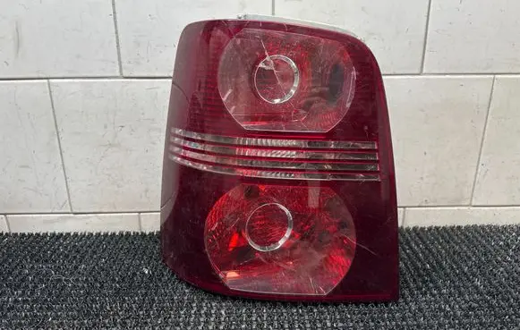 Volkswagen Touran I Rear/tail lights 1T0945095N 1T0945111K
