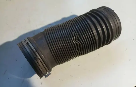 Audi A3 S3 8L Air intake duct part 1J0129684AG