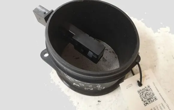 BMW 5 E60 E61 Mass air flow meter F00C2G7041