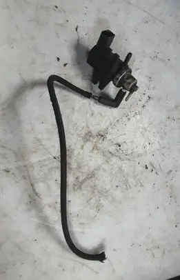 Skoda Superb B5 (3U) Turbo solenoid valve 333955665
