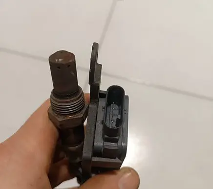 Peugeot 308 Lambda probe sensor 0281006851 95830 9816276480