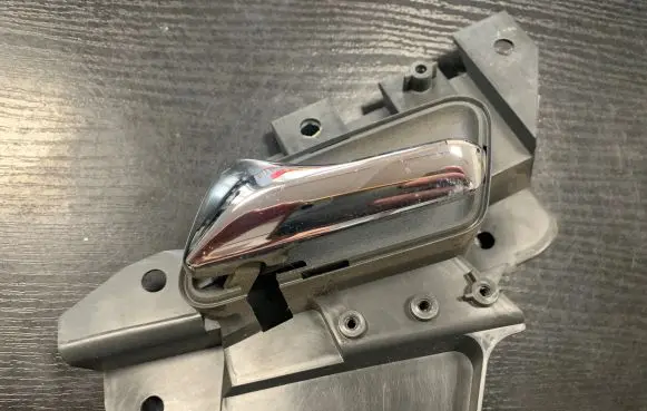 Mercedes-Benz ML W163 Front door interior handle