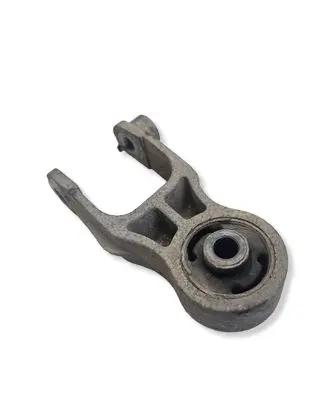 Opel Meriva A Engine mount bracket 24463131
