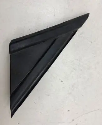 Seat Leon (5F) Front door glass trim molding 5F0853273