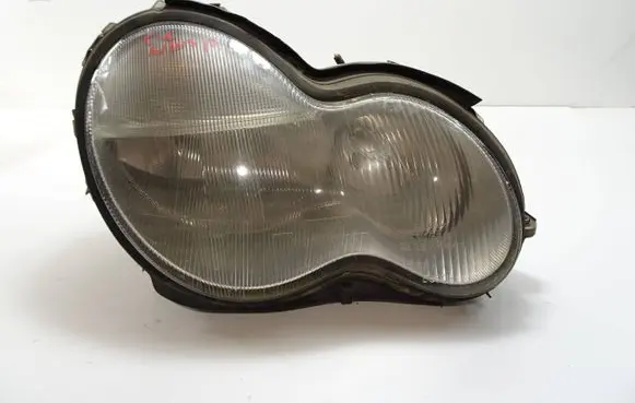 Mercedes-Benz C W203 Headlight/headlamp 0301166202 220201 A2038200261