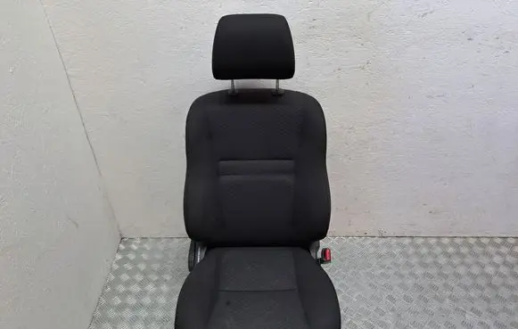 Toyota Avensis T250 Front passenger seat 7143005790B0 71910CA030B0