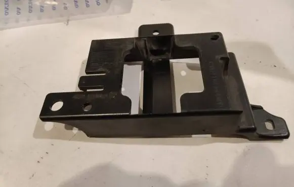 Mercedes-Benz S W221 Front parking sensor holder (PDC) A2218850867