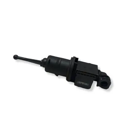 Volkswagen PASSAT B6 Clutch master cylinder 3C0721388B