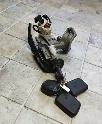 Toyota Corolla Verso E121 Ignition lock