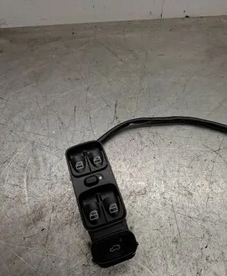 Mercedes-Benz C W203 Electric window control switch A2038210679