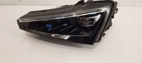 Skoda Scala Headlight/headlamp 657941015A
