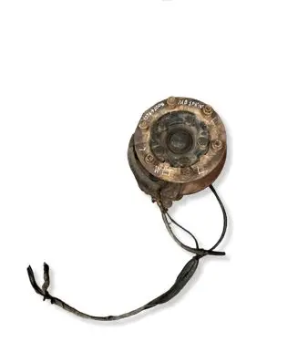 Volkswagen II LT Front wheel hub spindle knuckle 