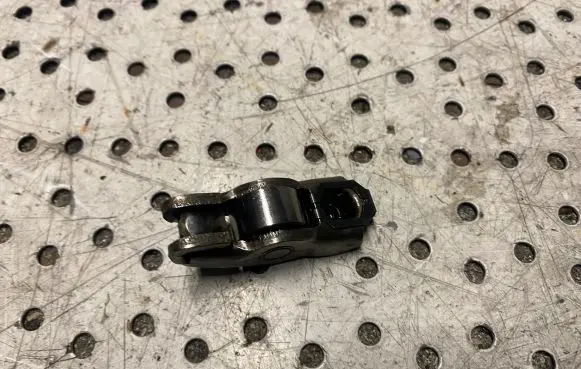 Opel Combo D Valve rocker arm 