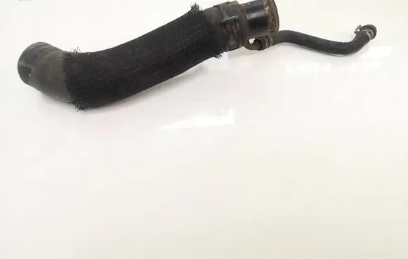 Toyota Avensis T250 Engine coolant pipe/hose