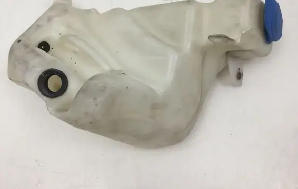 Audi A4 S4 B5 8D Windshield washer fluid reservoir/tank 8D0955453S