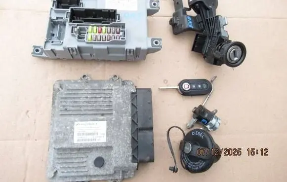 Fiat Grande Punto Engine control unit/module 51862574 816V2S55K BC0101847A