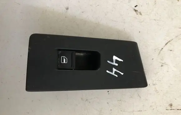 Volkswagen PASSAT B7 Electric window control switch 3AA868750