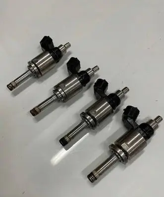 Mazda CX-3 Fuel injectors set PE01-13-250C PE0113250C
