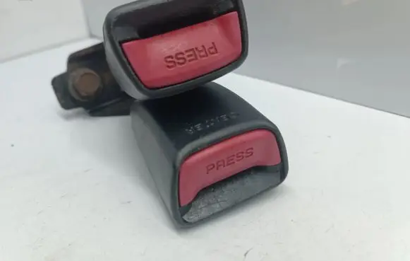 KIA Ceed Middle seatbelt buckle (rear) 07012413