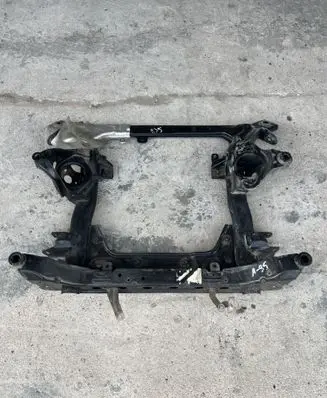 BMW X1 E84 Front subframe 6788966 43732035