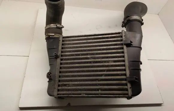 Audi A4 S4 B7 8E 8H Intercooler radiator 8E0145805AA
