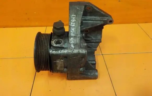 Iveco Massif Power steering pump 4MB23