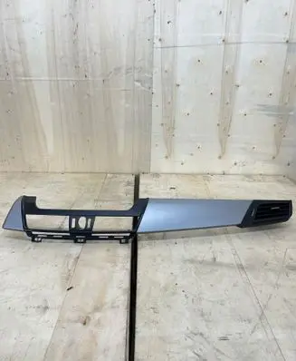 Dash center air vent grill