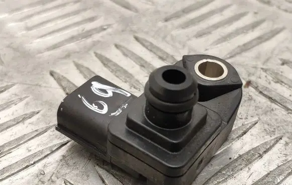 Honda Civic X Air pressure sensor 0828000360