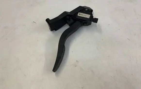 Jaguar XE Accelerator throttle pedal gx739f836da
