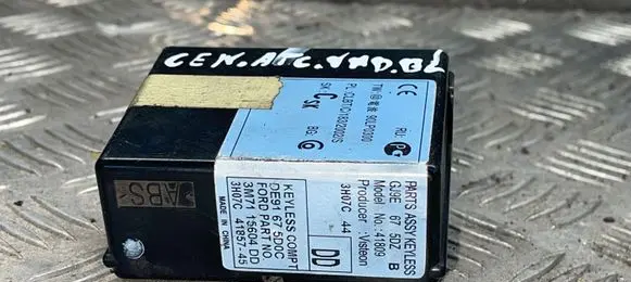 Mazda 2 Door central lock control unit/module 90lp0300
