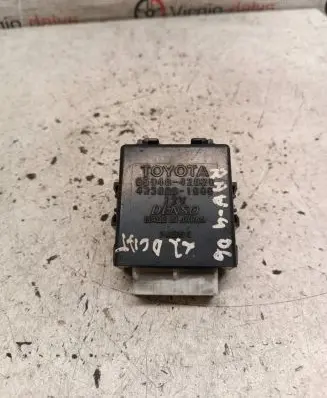 Toyota RAV 4 (XA30) Window wiper relay 8594042020 4230001000