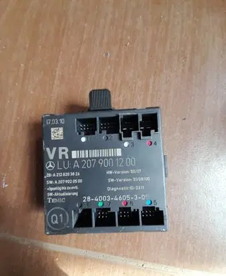Mercedes-Benz E A207 Door control unit/module A2128203826 A2079020500