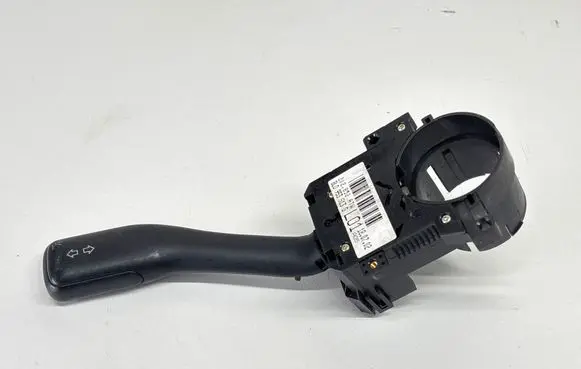 Volkswagen Golf IV Indicator stalk 8L0953513G 202852ATW