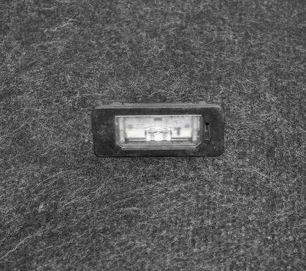 BMW 4 F32 F33 Number plate light 7193293