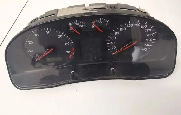 Volkswagen PASSAT B5 Speedometer (instrument cluster) 3b0919881f 110.008.794