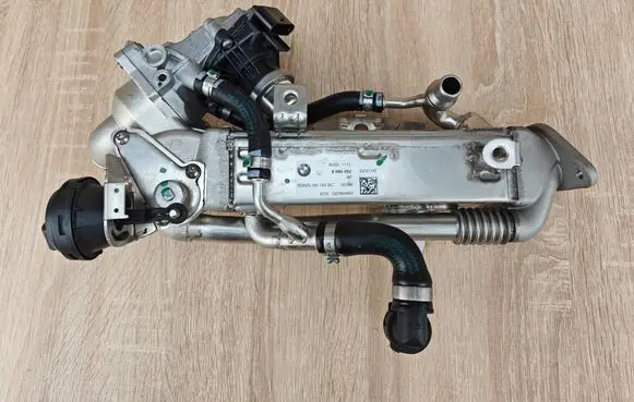 BMW 4 G22 G23 G24 G26 EGR valve cooler 8580452