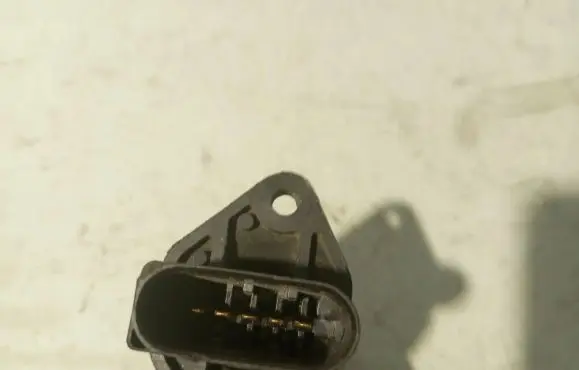 Audi A6 S6 C5 4B Mass air flow meter F00C2G2040 086131A