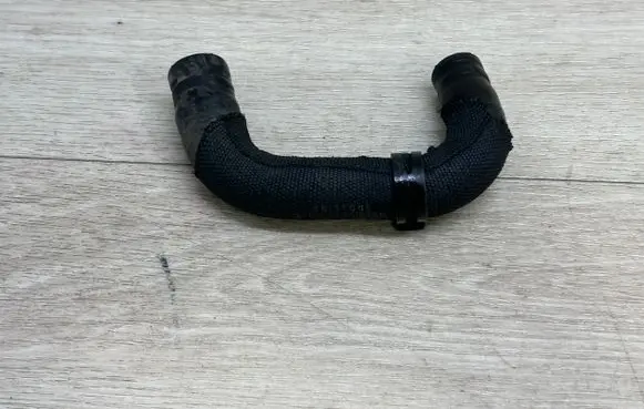 Porsche Panamera (970) Engine coolant pipe/hose 970106639015