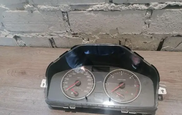 Volvo S40 Speedometer (instrument cluster) 8697035 30710071 30728645