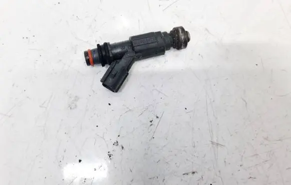 Toyota Corolla Verso E121 Fuel injector 232500D030