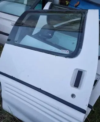 Pontiac Trans Sport Sliding door middle roller runner 