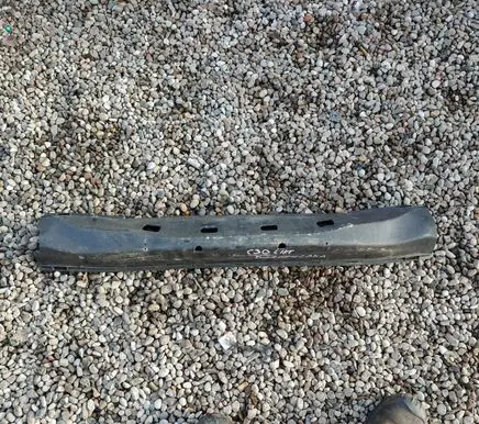 Front bumper foam support bar