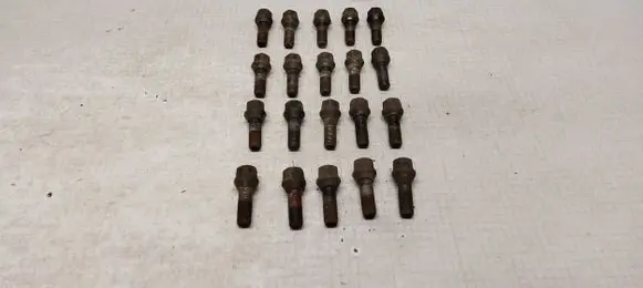 Opel Zafira B Nuts/bolts 