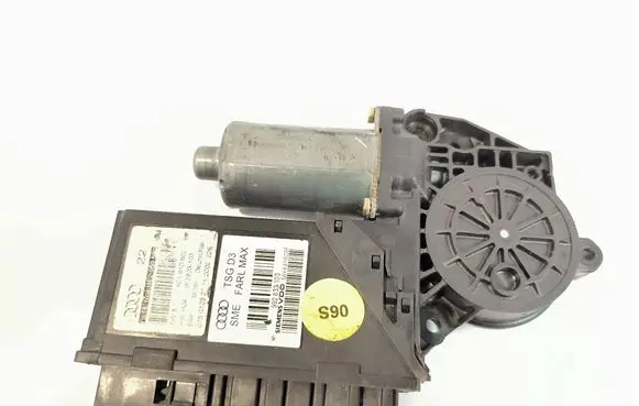 Audi A8 S8 D3 4E Front door window regulator motor 4E2959802