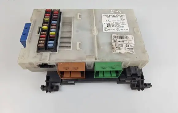 Ford S-MAX Fuse module 7G9T14A073DB