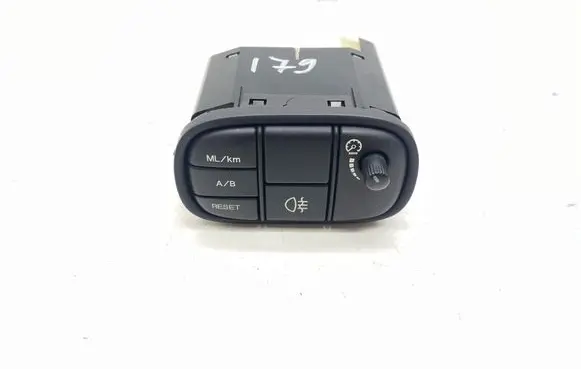 Jaguar S-Type A set of switches 2R8311654